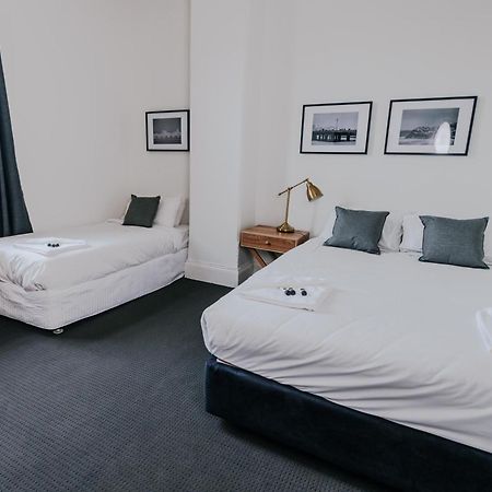Holmesville Hotel الغرفة الصورة