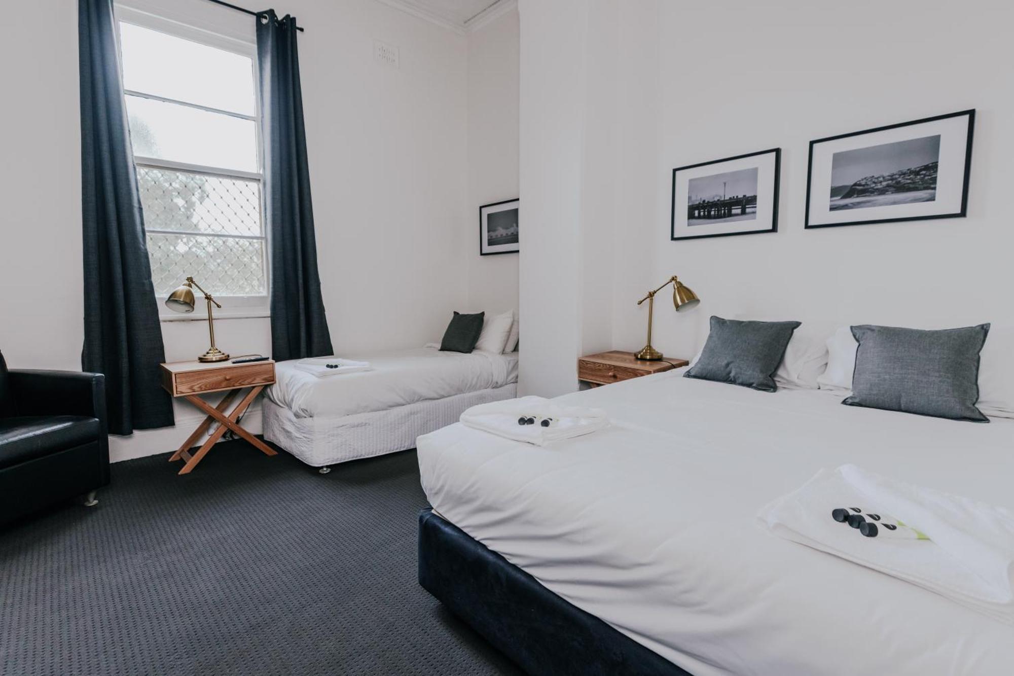 Holmesville Hotel الغرفة الصورة