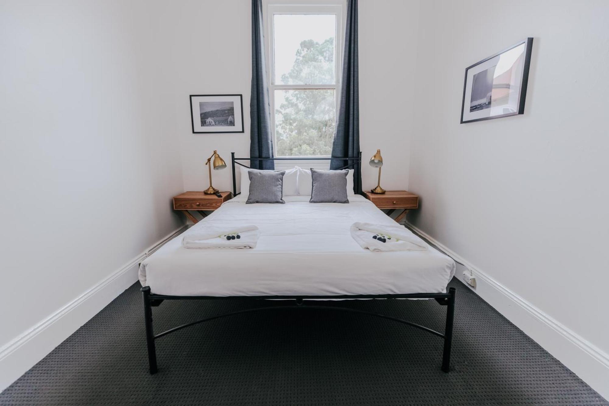 Holmesville Hotel الغرفة الصورة